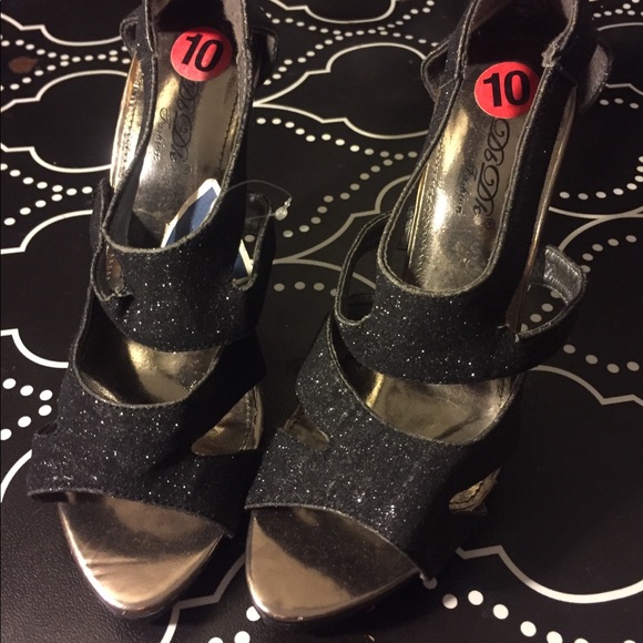 Black Glitter Heels - Picture 2 of 7